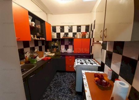 Casa 3 Camere Fără Mobilier in Centrul Bucurestiului - ... - Fotografie 3