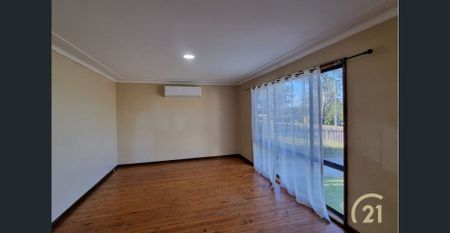 WELL-KEPT FAMILY HOME IN A CONVENIENT LOCATION! - Photo 3