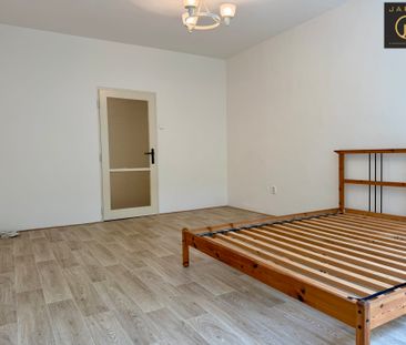 Pronájem bytu 2+1 65 m² - Photo 2