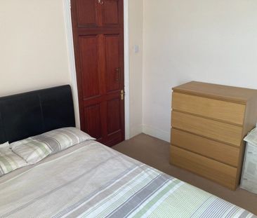 Room in a Shared Flat, Catford, SE6 - Photo 6