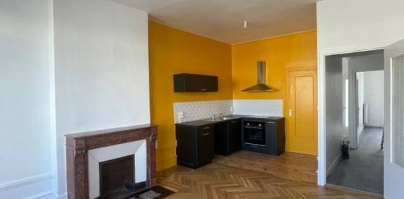 APPARTEMENT T3 A LOUER - Photo 2