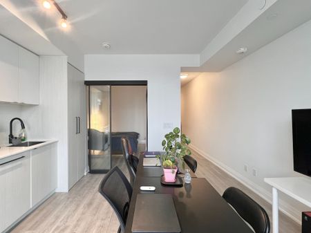 For Lease - 2369 Danforth Avenue Unit# 205, Toronto, Ontario - Photo 3