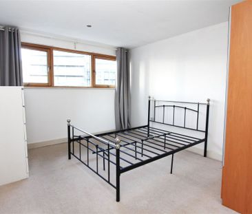 Crozier House, Leeds City Centre, LS10 1LQ - Photo 1