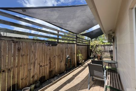 Neat & Convenient 1-Bedroom Unit with Courtyard in Mooroobool - Photo 3