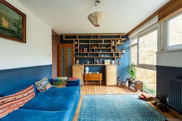 Halsmere Road, London, SE5 - Photo 1