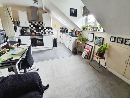 1 bedroom apartment to rent - Photo 2