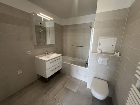 Location Appartement 2 pièces 44m² BOIS COLOMBES 92270 - Photo 5