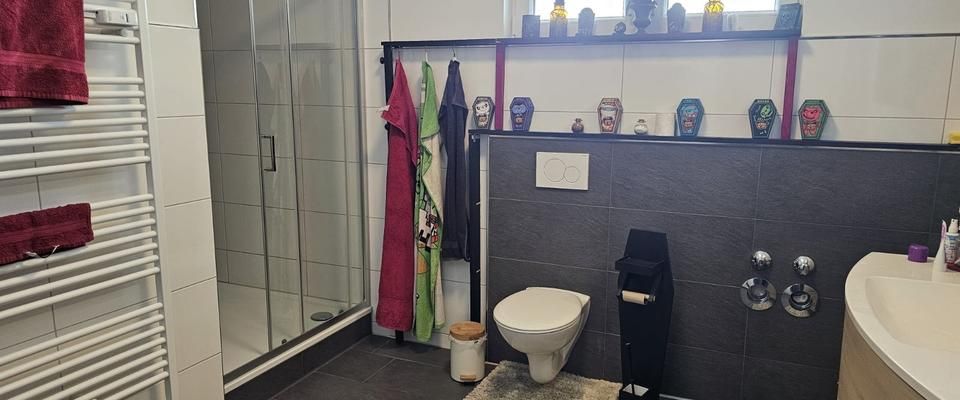 Prov.-frei Duisburg Süd – Großenbaum, Neubauwohnung (3. OG) - Photo 1