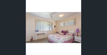 LOADS OF SOLAR POWER TO BRING HOUSEHOLD EXPENSES DOWN - Photo 3