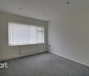 3 bedroom detached bungalow to rent - Photo 6