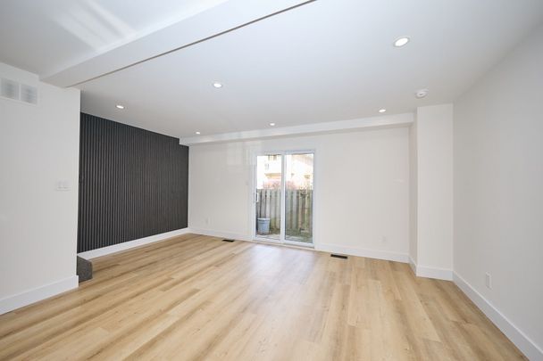 For Lease - 8141 Coventry Road Unit# 80, Niagara Falls, Ontario - Photo 1