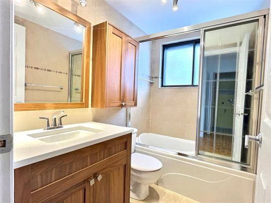 8915 Boul. Perras - Photo 1