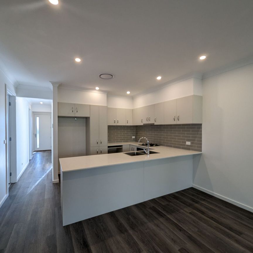 Beautiful Home - Photo 1