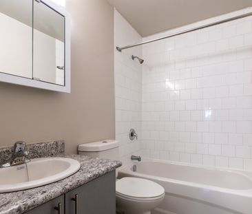 For Lease - 573 North Service Road Unit# 504, Mississauga, Ontario - Photo 3