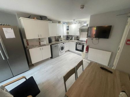 1 bedroom townhouse to rent - Photo 2