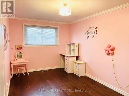 642 EAGLEMOUNT CRESCENT - Photo 3