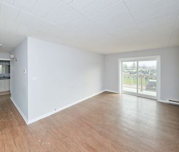 For Lease - 90 Woodlawn Road Unit# 7, Welland, Ontario - Photo 2
