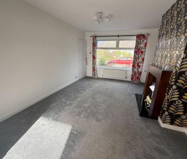 3 bedroom semi-detached bungalow to rent - Photo 4