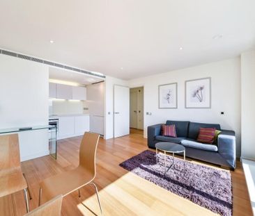 1 Bed Flat, Pan Peninsula Square, E14 - Photo 2