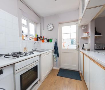 Victoria Avenue, Camberley, Surrey, GU15 - Photo 6