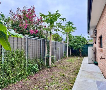 Modern Two Bedroom plus Study - Photo 4