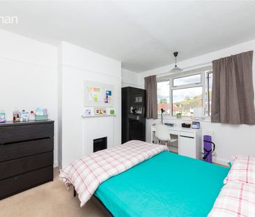 5 bedroom semi-detached house to rent - Photo 4