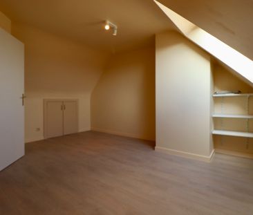 Ruim duplex appartement met 3 slaapkamers en garage - Photo 6