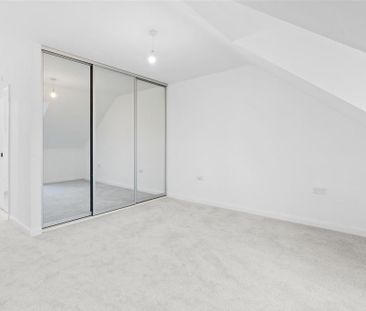 4 bedroom terraced house to rent - Photo 6