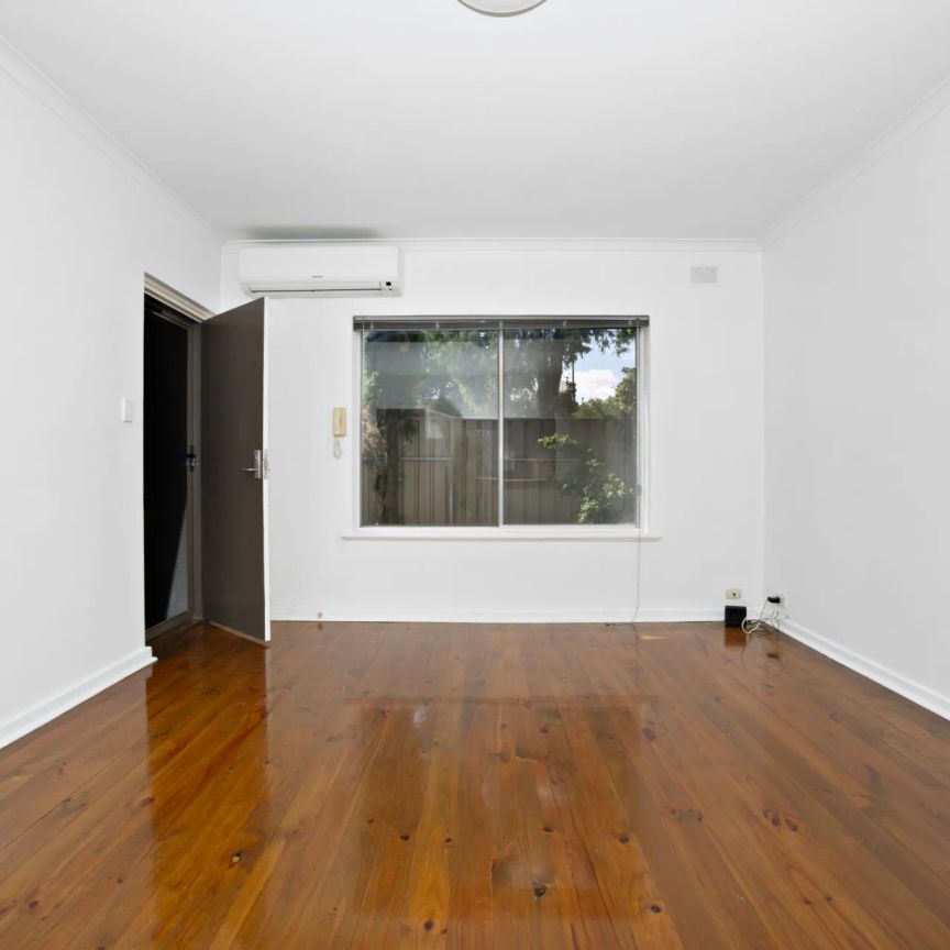 Tastefully Renovated Ground Floor Unit in Quiet Complex - Photo 1