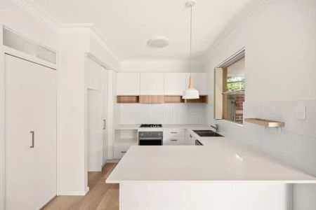 Newly updated split-level home in Inner West pocket - Photo 4