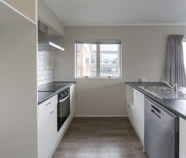 Charming 2-Bedroom Apartment in Hamilton - Photo 1