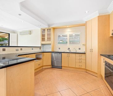 Spacious Family Home Offering Comfort, Style & Convenience - Photo 6