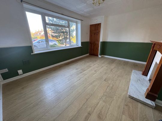 Salisbury Drive, Kidderminster - Photo 1