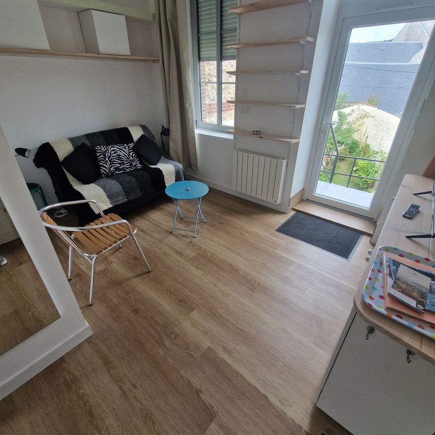 Location Appartement 1 pièce 20m² FECAMP 76400 - Photo 1