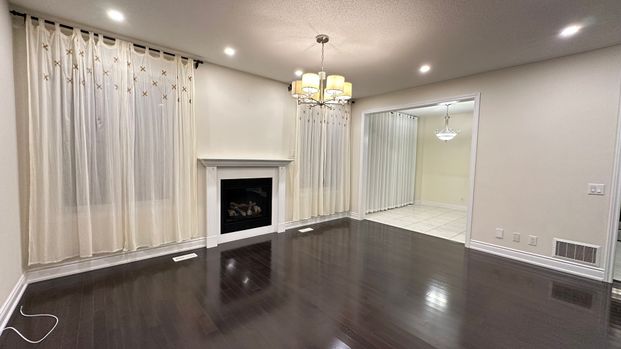 For Lease - 152 Rothbury Road, Richmond Hill, Ontario - Photo 1