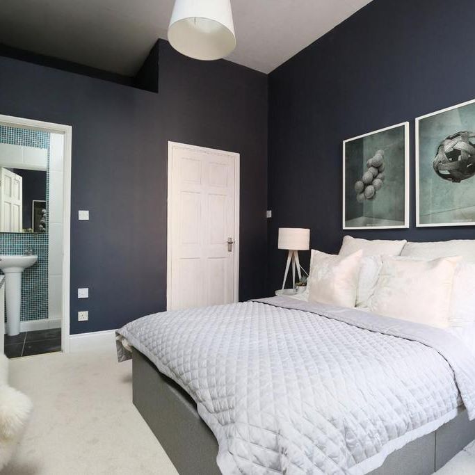 3 bedroom flat to rent - Photo 1