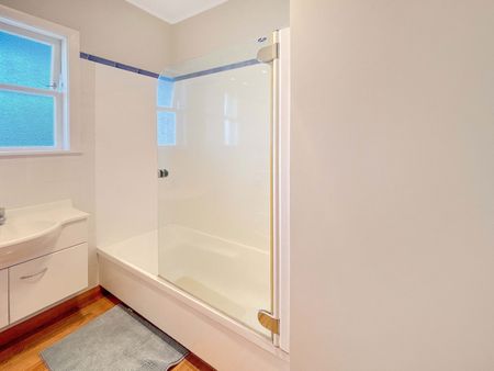 Life By The Beach!! - Photo 2