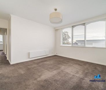 8/67-69 Roseberry Street, ASCOT VALE, VIC - Photo 5