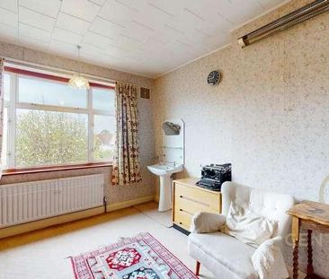 Hanworth Road, TW4 - Photo 2