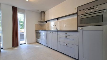 Te huur: Huis Amandelgaarde in Hendrik-Ido-Ambacht - Foto 2