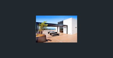 Light-Filled Contemporary Apartment in the Heart of North Sydney - Photo 2