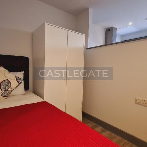 Studio to rent - Photo 1