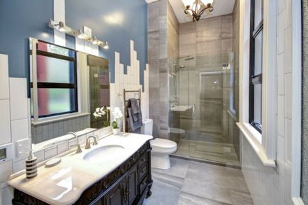 5 Bedroom Home with Sweeping Harbour Views - Photo 3