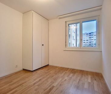 Appartement de 4 pièces au 1er étage - Photo 2