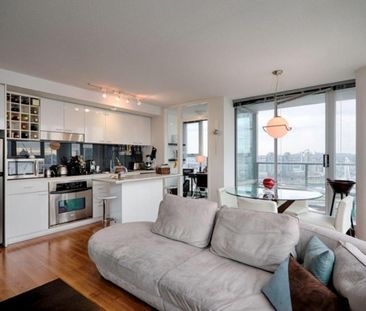 Condo in Downtown Vancouver, BC - Photo 2