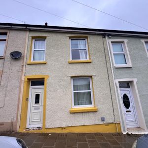 2 bedroom terraced house to rent - Photo 3