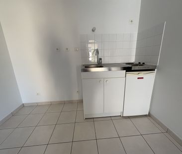 Location Appartement 1 pièce 22m² ORSAY 91400 - Photo 1