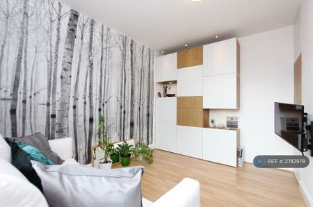 1 bedroom flat to rent - Photo 2