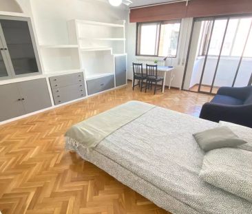 Room in a shared 5-bedroom apartment for rent in Almenara - Photo 6