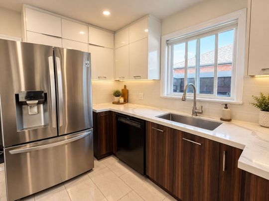 For Lease - 85 Ranstone Gardens, Toronto, Ontario - Photo 1